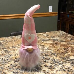 Pink valentine gnome